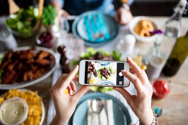Download Those Photos From Your iPhone